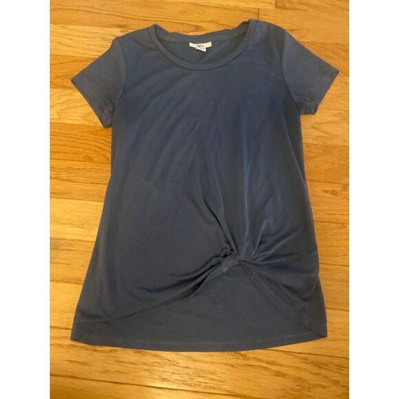 Bar III women’s Blue short sleeve crew neck knotted hem shirt size small - Picture 1 of 7